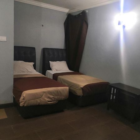 Oyo 90473 Opah Inn Hotel Kampong Ayer Terjun 外观 照片